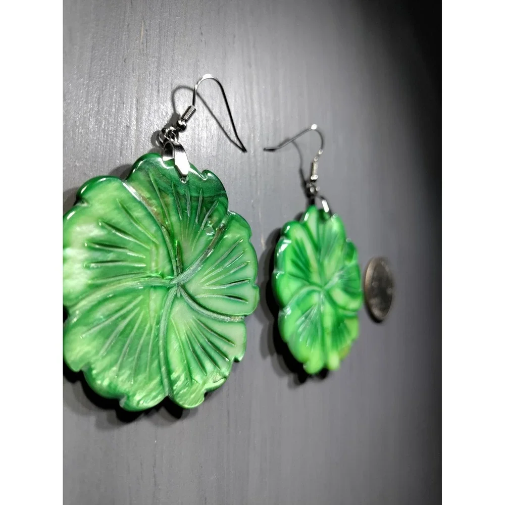 TrailerSpark Green Mother of Pearl Hibiscus Flower Carved Dangle Earrings